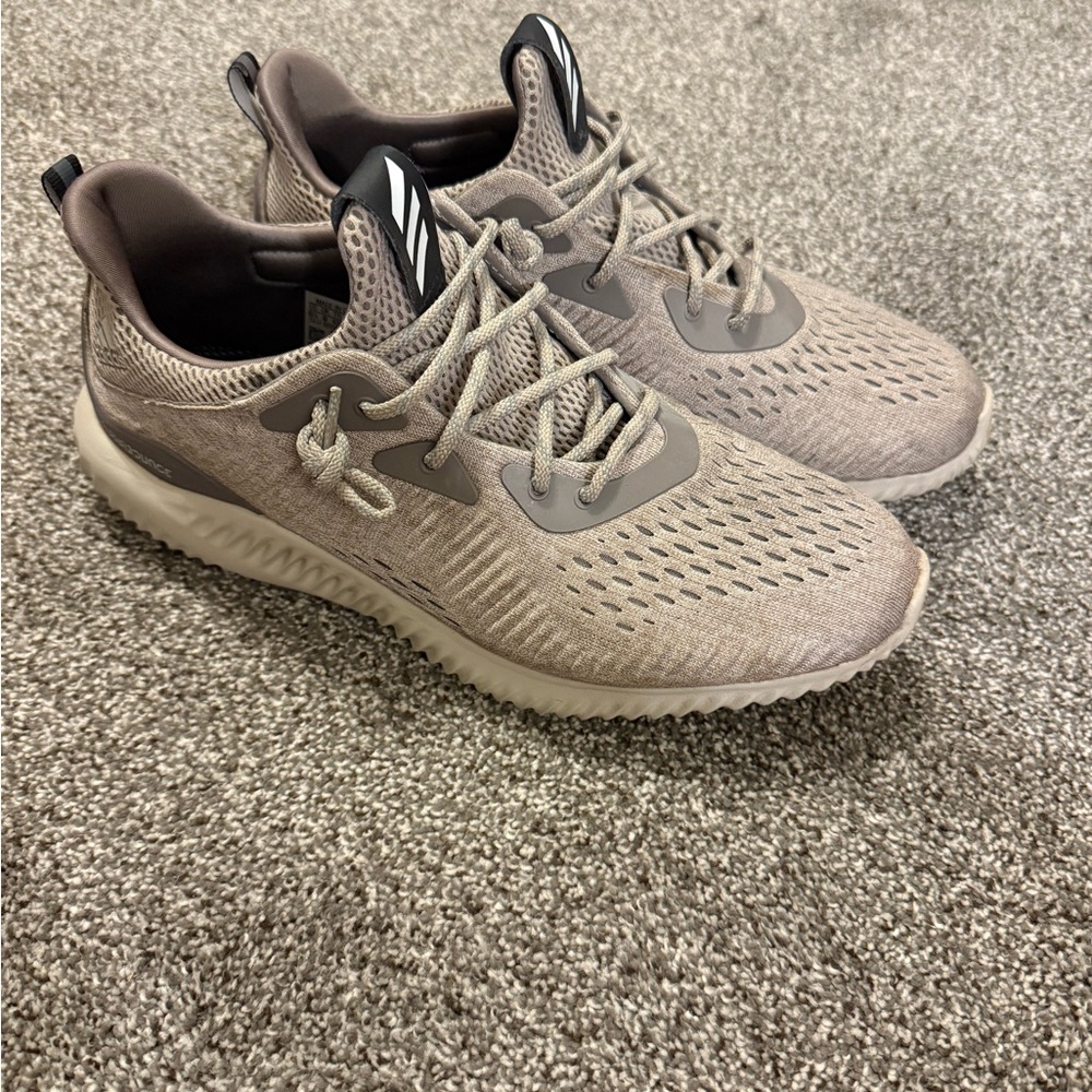 Adidas AlphaBounce Sneakers